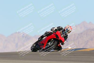 media/Oct-01-2023-SoCal Trackdays (Sun) [[4c570cc352]]/Turn 9 Set 1 (950am)/